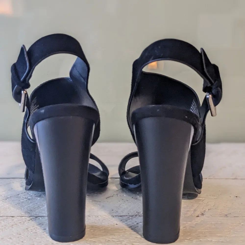 Calvin Klein Sandals - Picture 10 of 12